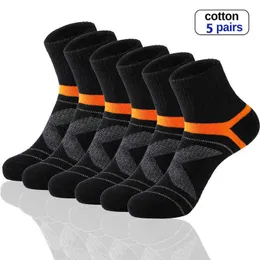 High Quality 5 Pairs Lot Men's Cotton Socks Black Sports Socks Casual Run Winter Socks Men Breathable Male Sock Sokken Size38-45 220105