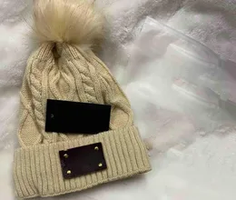 ニューウール豆の女性本物の自然な毛皮のポンポンズファッションニット帽子ガールズビーニーキャップユニセックスポンポム冬の帽子