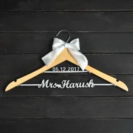 Custom Wedding Hanger with bowknot, Two Line Name Hanger, Personalized Bridal Hanger, Bridesmaids Name Hanger Wedding Gift 210702