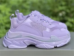 Hetaste Triple S Män Kvinnor Designer Casual Skor Plattform Sneakers 17FW Paris Rosa Lila Grå Bordeaux Mens Womens Trainers Sportskor med Original Box Storlek 36-45