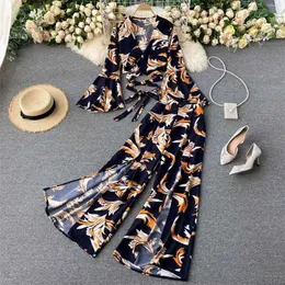 Bohemian Vacation Beach Two Piece Set Women Sexy V-Neck Bandage Korta Toppar + Hög midja Split Wide Leg Pant Suit Spring Höst 211106