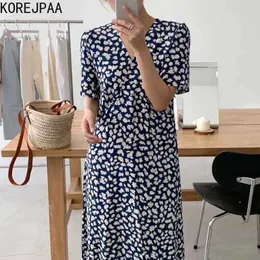 Korejpaa Kobiety Sukienka Lato Eleganckie Cross-Over V-Neck Pełny ekran Kwiatowy Wzór Talii Odchudzanie Koszulka z krótkim rękawem 210526