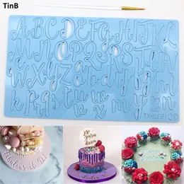 Nova ferramenta de bolo Acrílico Capital / Alfabeto / Número Embossed Cutter Molde Letra Bolo / Cookie Cutter Selo Fondant Bolo Ferramentas de Decoração 210225