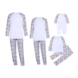 2021 Weihnachten Pyjamas Familie Passenden Langarm Top + Hosen Sets Baumwolle Deer Outfits Kleidung Frohe Weihnachten Baum Gedruckt Anzüge h1014