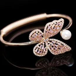 Japan Korea Hot Selling Fashion Jewelry High-end Luxury Shiny Copper Inlaid Zircon Flexible Butterfly Opening Bracelet for Women Q0717