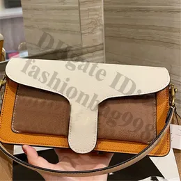 Young Women Envelope Shoulder Hand bags Genuine Leather Flap One Side Bright Color Outside Girls Small Square Brand Cross Body Bag Clutch