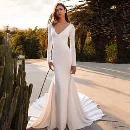 Enkel Backless Mermaid Bröllopsklänning 2022 Sexig Illusion Beaded Long Train Bridal Gowns Full Sleeve Land Beach Bride Dresses Vestidos de Novia