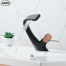 Zlew łazienkowy kran umywalki kranu Washbasin kran w wodospad zimna wodna mikser w kąpieli Rose złoto czarny biały tal