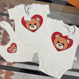 2 ピース/セットロンパース幼児新生児女の赤ちゃん高級デザイナー衣装オーバーオール服ジャンプスーツ子供ボディスーツ赤ちゃんのための衣装ロンパース