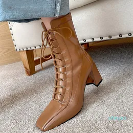 Neue Frauen Leder Stiefel Mode High Heels Schuhe Winter Spitze Up Frau ShortBoots Karree Stiefeletten Weibliche Schuhe Ferse 6623