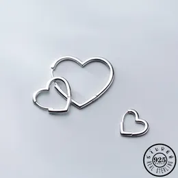 Hoop Huggie 100% настоящие 925 серебряного серебряного серебряного сердечного сердечного кольца.