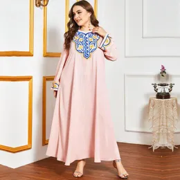 Etnisk Kläder Abaya Kvinna Sommar Plus Storlek Mode Vår och Höst Heavy Industry Lace Kvinnors Långärmad Casual Pink Muslims Kjol