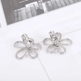 S925 Silver Silver Quality Glare Size Hollow Flower with Diamond for Women Wedding Jewelry Gift باللون البلاتيني 227H