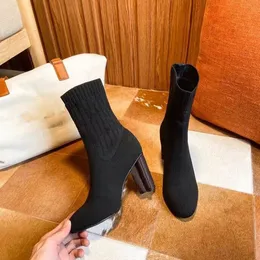 最新の秋冬靴下ヒールブーツ刺繍ファッションセクシーなニット弾性ブートデザイナー女性の靴レディース10cmハイヒールサイズ35-42