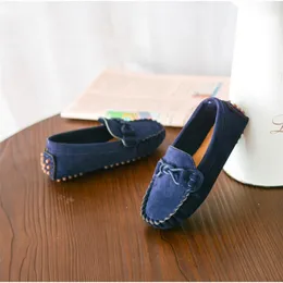 Barn Läder Skor Baby Casual Shoes Girls Loafers Alla Storlekar 21-35 Pojkar Slip-On Soft Andningsbara Sportskor Tjejer Party Sneakers 210306