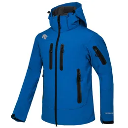 The men DESCENTE Softshell jacket face coat Men Outdoors Sports Coats men Ski Hiking Windproof Winter Outwear Soft Shell jacket blue1837