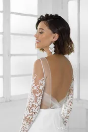 Barato Sexy Macacão Vestidos de Noiva Mangas Compridas Sheer Neck Backless Lace Appliqued Chá Comprimento Praia Bohemian Vestido de Noiva Bridal281j