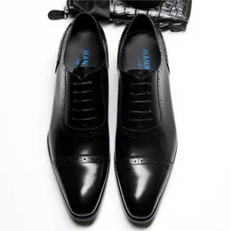 Italiano Wingtip Couro Genuíno Oxford Sapatos Quadrado Toe Lace-Up Brogue Cinzelando vestido de casamento Plataforma de negócios para homens F23