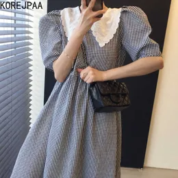Korejpaaの女性は韓国のシックな夏のフレンチレトロな赤ちゃんの襟のコントラストチェック柄ハイウエストルーズバブルスリーブvestido 210526