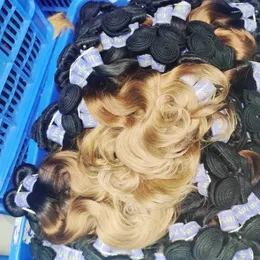 Prawdziwi dawcy Wiele kolorów peruwiańskie ludzkie włosy falowe kręcone tkanki Włosy Materiały 15pcs 12pcs