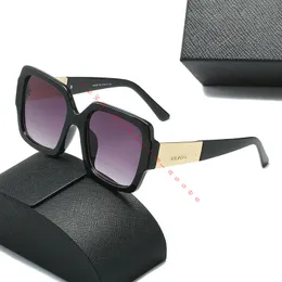 occhiali da sole firmati di lusso per uomo donna montatura quadrata occhiali da sole pilota occhiali da vista classici di alta qualità lunettes de soleil pour femmes con custodia Sonnenbrille