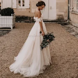 2021 Gracie av axeln Bröllopsklänning Lång A Line Appliqued Lace Country Garden Bridal Gowns Vestido de Novia