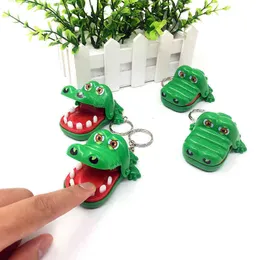 Keychains Finger Biting Crocodile Toy Spoof Decompression Key Chain Pendant