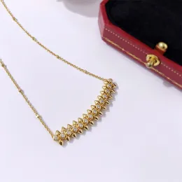 Nuovo stile di lusso designer gioielli donne collana rivetto sorriso pendente collane oro argento coppia accessori alla moda proiettile testa clavicola