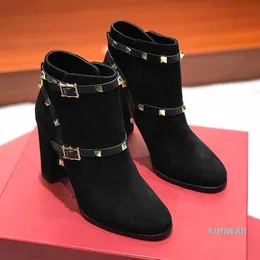 Womens High Heels Ankle Boots Winter Leather Shoes With Top Granulated Calfskin Rivet 2021 New Fashion 2021