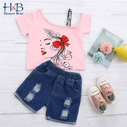 Girls Clothes Set Summer Fashion Short Oblique Shoulder Short-sleeved T-shirt+Ripped Denim Shorts 2pcs 210611