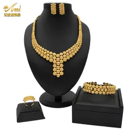 Zestawy Naszyjnik Anid Dla Kobiet 24K Golden Jewellery Indian Panna młoda Kolczyki Pierścienie Dubaj Afryki Akcesoria ślubne Druhna Prezent H1022