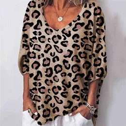 V Neck Women Tshirt T-shirt Höst sommar Mode Casual Ladies Toppar Lös leopard Tryckt Kvinna D30 210623