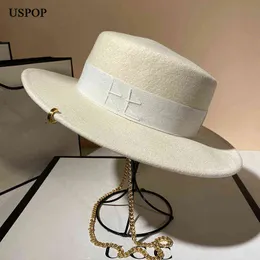 USPOP New Winter Hats Women White Fedoras with Chain Fashion Letter Wool Hat AA220304