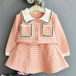 Heta sälj barnkläder set flickor stickad tröja kofta+gitter veckad kjol barn prinsessan kläder