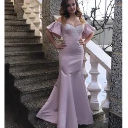 Pink Mermaid Druhna Dresses 2021 Spaghetti Sweep Train White Appliques Garden Country Wedding Gościnne Suknie Gościnne Maid of Honor Dress Plus Size