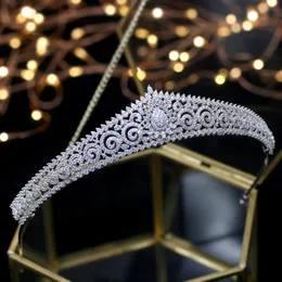 2020 Design Tiaras Bridal Headpiece Bride Biżuteria Królowa Korony Tocado Novia Wedding Włosów Akcesoria