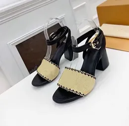 Paris Fashion Week zeigt High-Heel-Sandalen wie Ball Pump Black Ashion Sanda Damen Größe 41