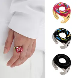 ZB001 Mode Creative Donut Design Style Necklace Ring Set för Girl Women Lady With High Quality Gutta Percha Hängsmycke Halsband