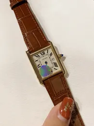 Известный бренд Геометрические прямоугольные часы Новые Женщины Нержавеющая Сталь Римский Номер Часы Женские Коричневые Кожаные Кварцевые Часы 33 мм
