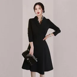 Högkvalitativ Kvinnors Höst Vinter Notched Collar Ol Elegant Arbete Wear Business Black A Line Draped Dresses Vestidos med Belt 210514