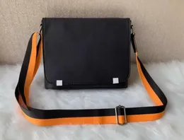 HH Designer Male Business Bags Single Shoulder Sacoche Laptop Bag Cross Section Portfölj Datapaket Lutande Handväska Mäns handväskor Satchel Luxury