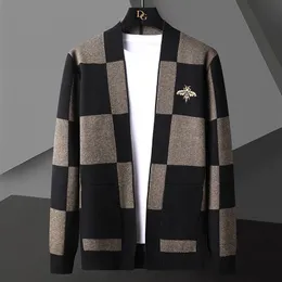 Herrtröjor Ny lyxig GGity Letter Brand Designer Stickad Cardigan Sweater Brand Fashion Coat