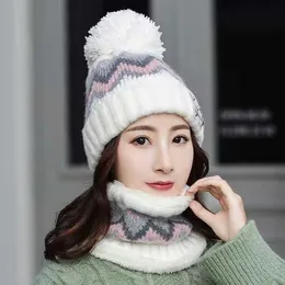 2021 Fashion Winter Hat and Scarf Set Kobiety Kaszmir Kobiet Grube Ciepłe Fur Pompom Dzianiny S Lady Studs Garnitur