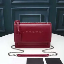 Kobiety luksusowe projektanci torby 24 cm wdzięku miękka prawdziwa prawdziwa skórzana łańcuch czerwona klapa czarna torebki mody torebki na ramię w torbie crossbody