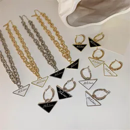Pendant Necklaces 2021 Fashion Chic Geometric Triangle Gold Silver Color Letter Pattern Metal Necklace For Women Punk Jewelry