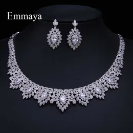 Emmaya Crystal Bridal Jewelry Set Silver Color Round con mezza Zirconia Collana Set di orecchini per donna Set di gioielli da sposa H1022