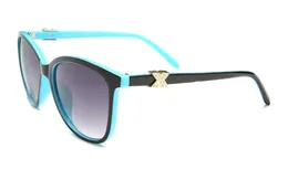 2021 occhiali da sole da donna e da uomo moda Square Summer Style Full Frame Protezione UV di alta qualità mista 26828