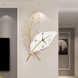 Wall Clocks Feather Light Luxury Clock Living Room Simple Modern Hanging Creative Fashion Decorative
