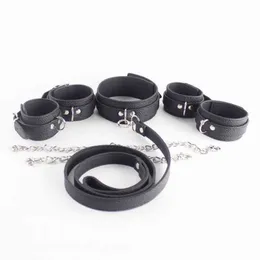 NXY Sex Vuxen leksak Sodandy Bondage Suit Wrist Manschetter Ankle och Slave Collar Handbojor Shackles Läder Fetisch med metallkedjor Toys1216