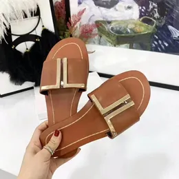 2021 Leder Damen Sandalen Sommer Flache Slipper Mode Strand Frau Großer Kopf Regenbogen Buchstaben Größe 35-42